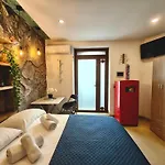 The Artist's House צ'פאלו