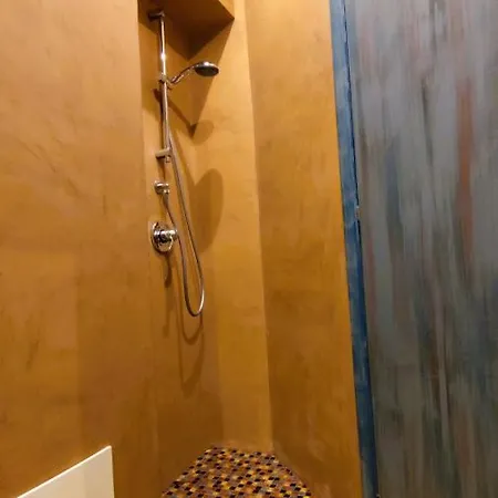 公寓 The Artist's House 切法卢