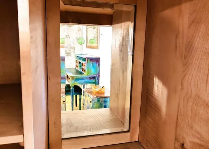 Daire The Artist's House