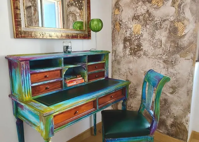 The Artist's House Apartment